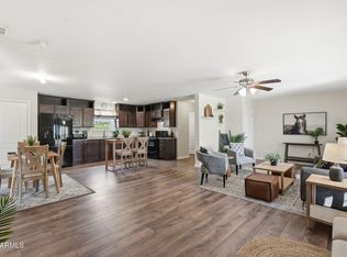 1000 W Whiteley Street, Apache Junction, AZ 85120