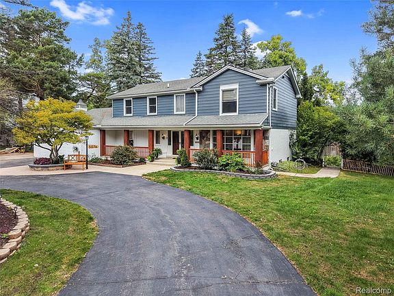 4th image of 5076 Watergate Rd