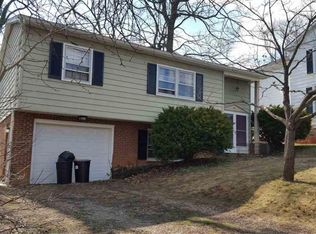 30 Dover St, Staunton, VA 24401