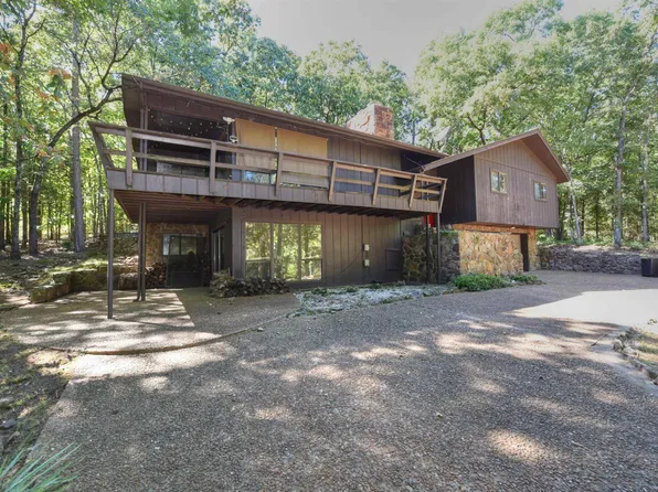 247 Lakeside Dr, Fairfield Bay, AR 72088