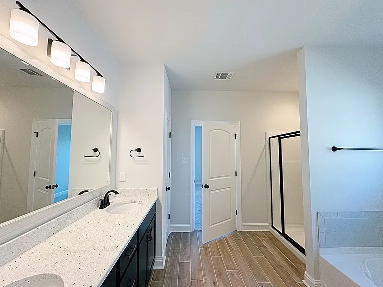 722 Bellegrove Square Ave — Photo 24