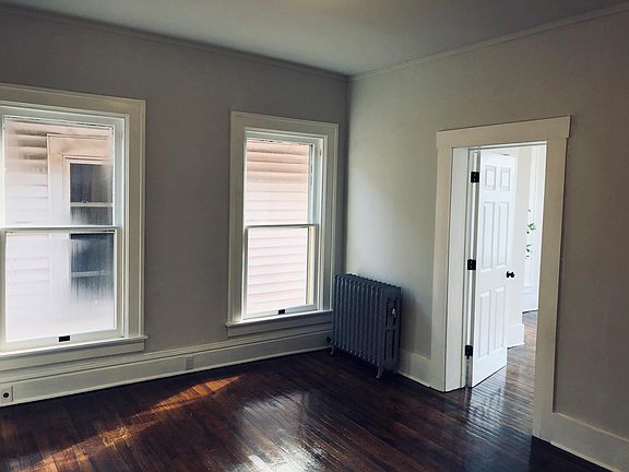 4th image of 428 W High St #1/2