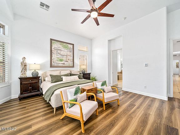 4th image of 1227 W Calabria Ct