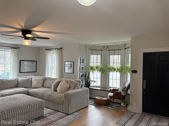 4th image of 22601 W Main St