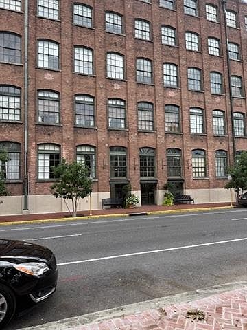1st image of 1107 S Peters St APT 124