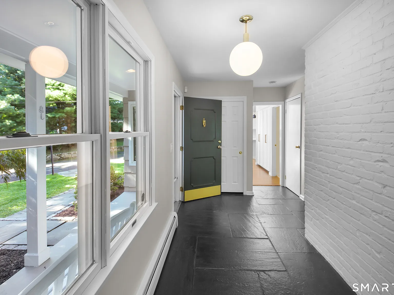4 bed, 2.5 bath, 2366 sqft, $11,000 — Photo 3