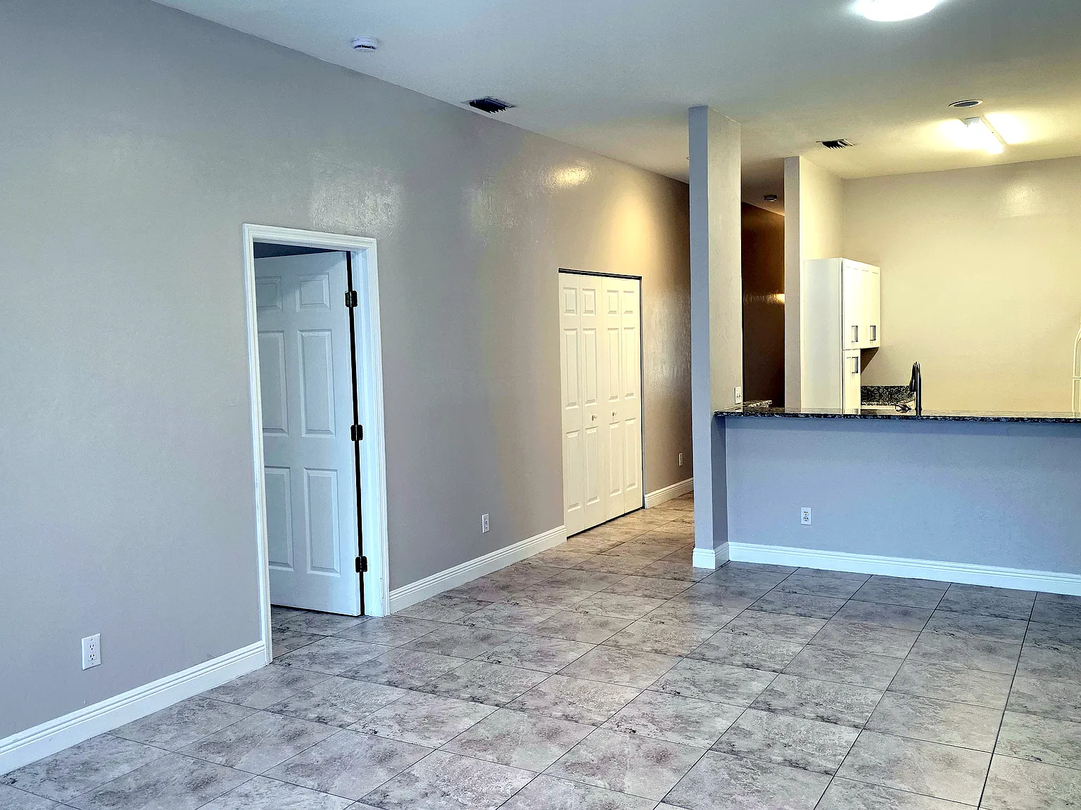 2 bed, 1360 sqft, $1,650 — Photo 3