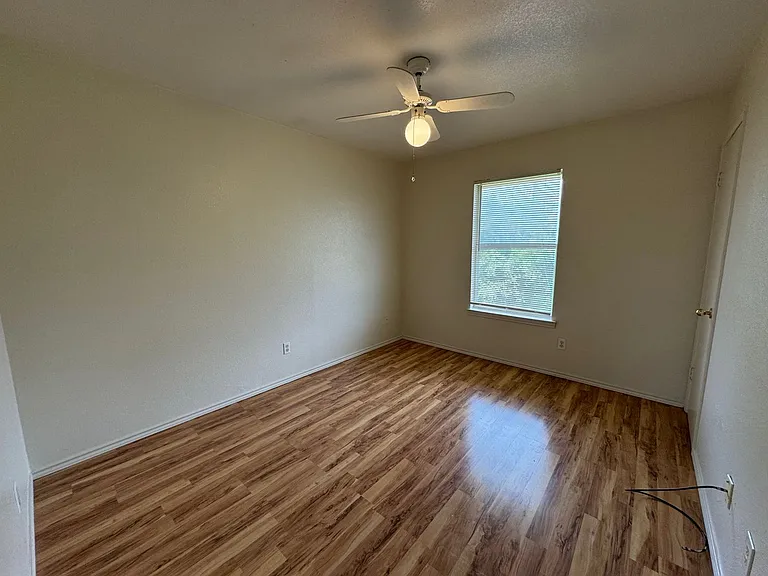 1701 Benttree Dr — Photo 14