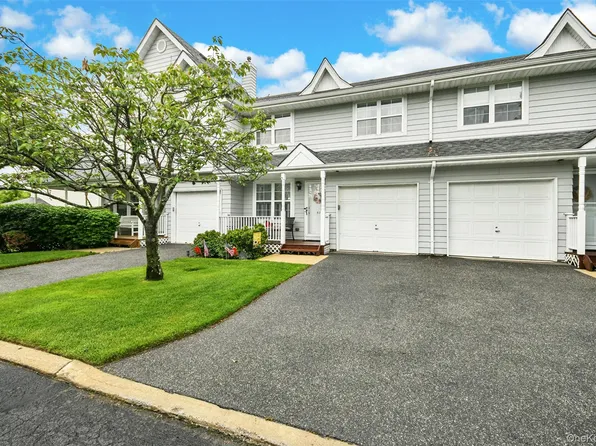 57 Maple Wing Boulevard, Central Islip, NY 11722
