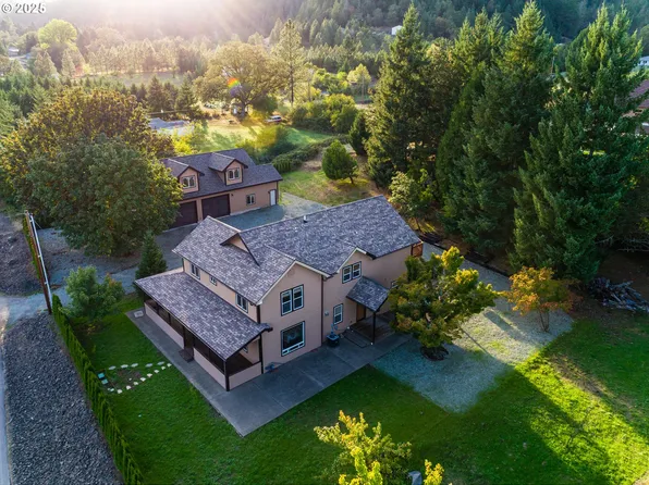 1770 N Myrtle Rd, Myrtle Creek, OR 97457