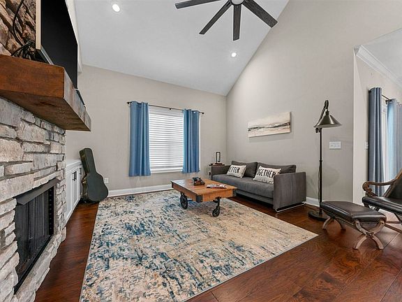 5th image of 2798 Winstar Ct