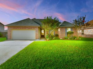 407 Spanish Moss Ln, Broussard, LA 70518