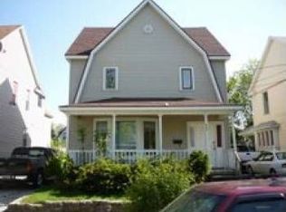 576 Shamrock St SW, Grand Rapids, MI 49503