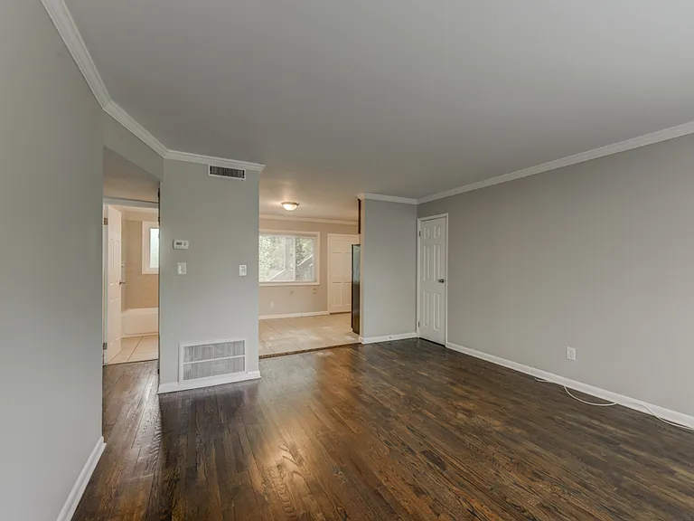 3547 Glenwood Rd #A — Photo 3