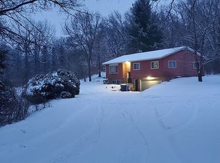 1638 Sayles Trl, Belleville, WI 53508
