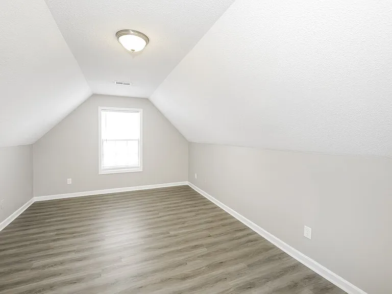 1609 Blossom Dr — Photo 15