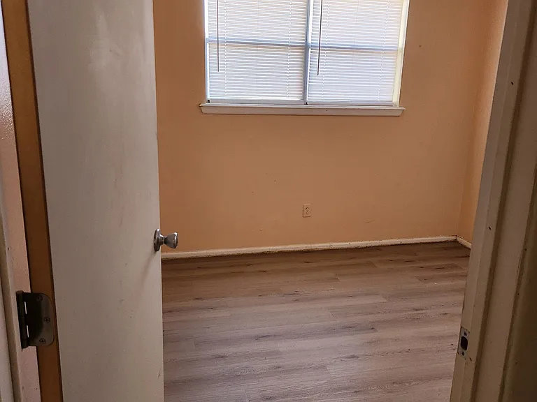 5503 16th Pl — Photo 15