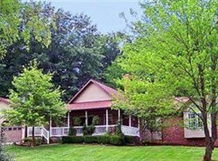 15733 Munn Rd, Newbury, OH 44065