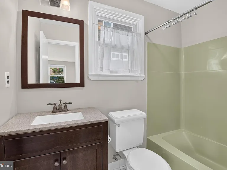 9315 Linden Ave — Photo 11