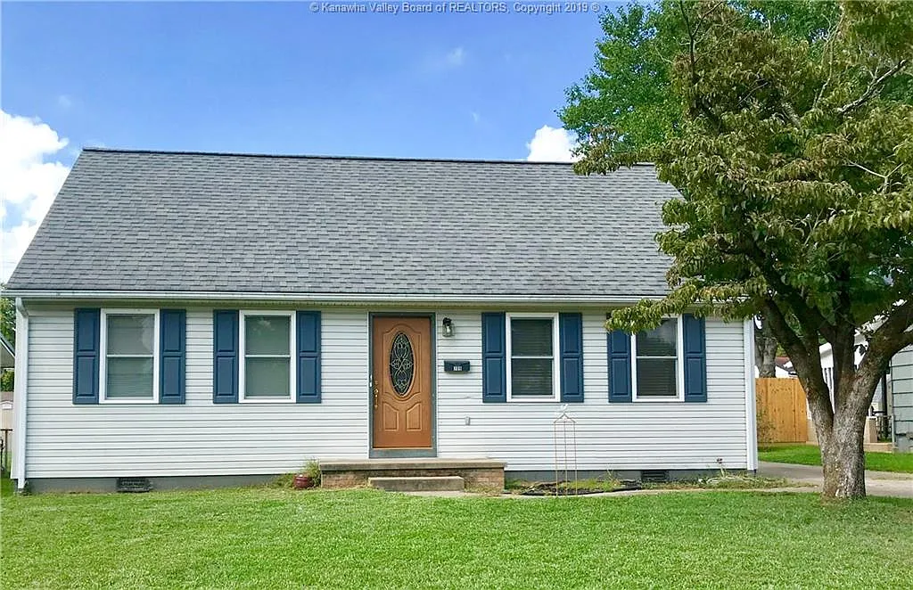 709 Cherry St photo 1