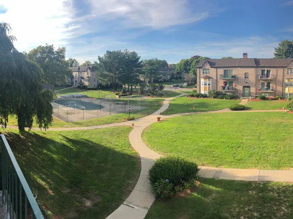 107 Oak Ln APT 9, Brockton, MA 02301