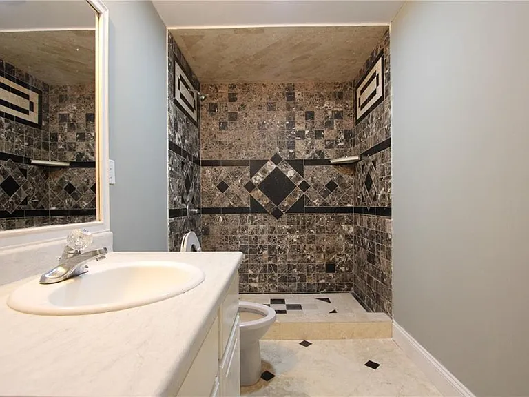 818 Springlake Rd — Photo 34