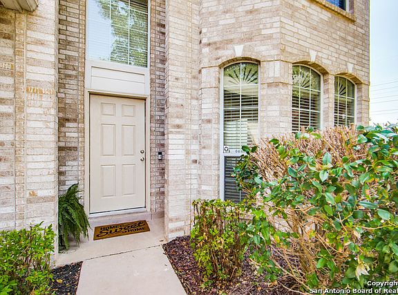 3rd image of 4504 Union Creek Dr