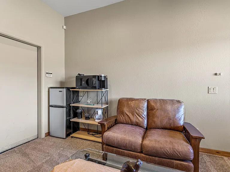 8950 W Antoinette Way — Photo 28