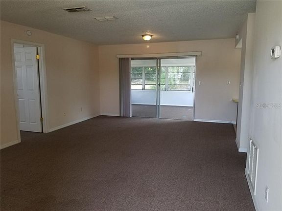 5th image of 1988 Saxon Blvd