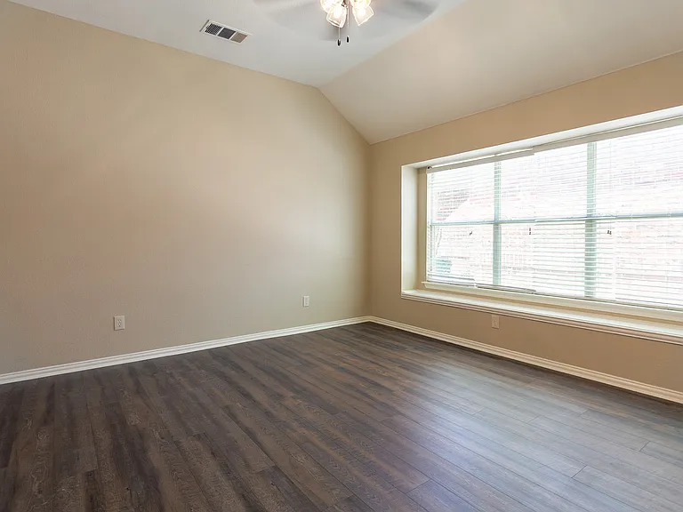 11520 Gloriosa Dr — Photo 13