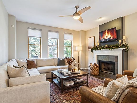3rd image of 4315 N Richmond St APT 1N