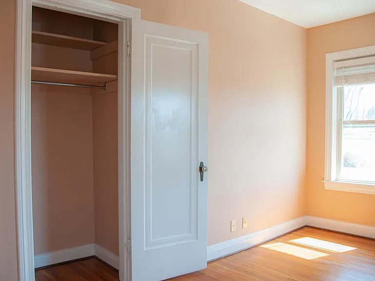 900 Audubon Pkwy #4 — Photo 16