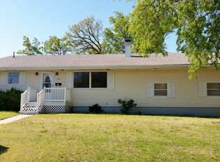 102 W F St, Phillipsburg, KS 67661