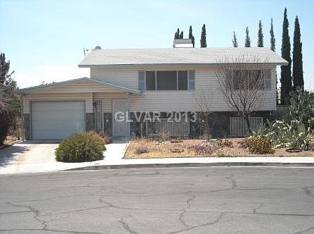 1st image of 821 Peacock Ct