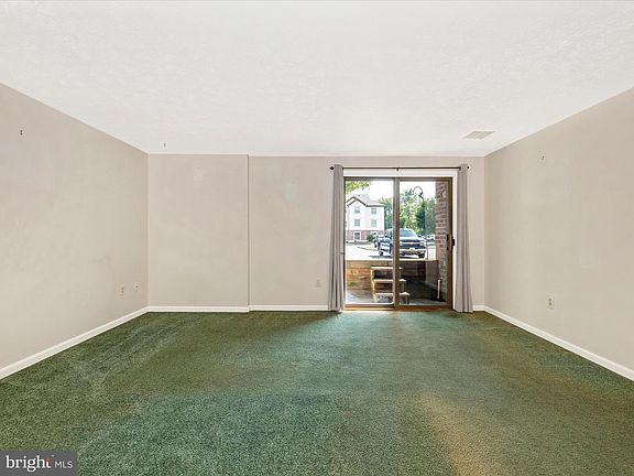 5th image of 807 Stratford Way Unit 1300C