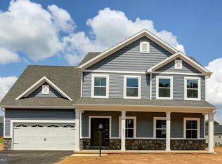 1808 Edgewood Dr, Shippensburg, PA 17257