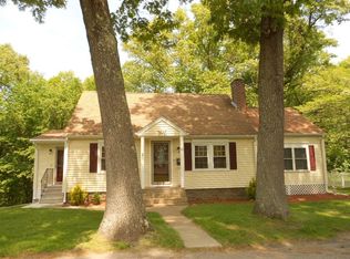 10 Oakwood Ave, Auburn, MA 01501