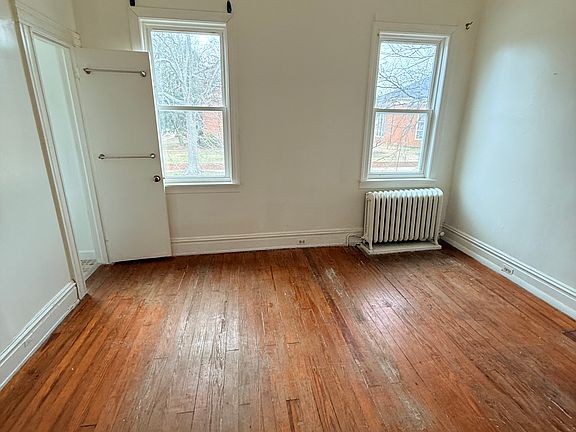 3rd image of 4302 Patterson Ave APT 1