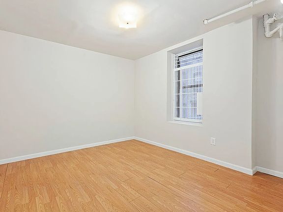 3rd image of 509 W 122nd St #B
