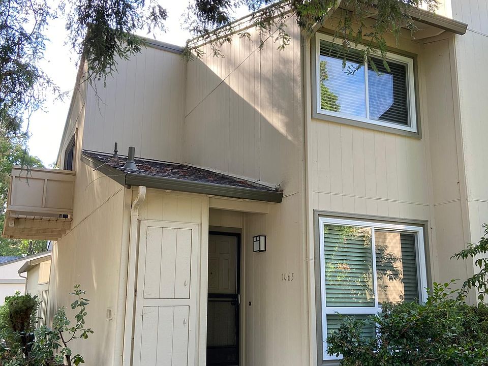 1st image of 1065 Regency Knoll Dr
