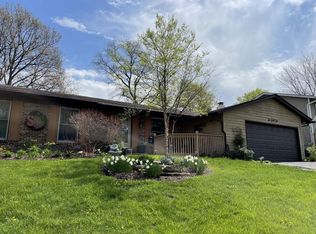 642 N Pinecrest Rd, Bolingbrook, IL 60440