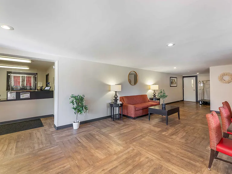 Lobby and Guest Check-in