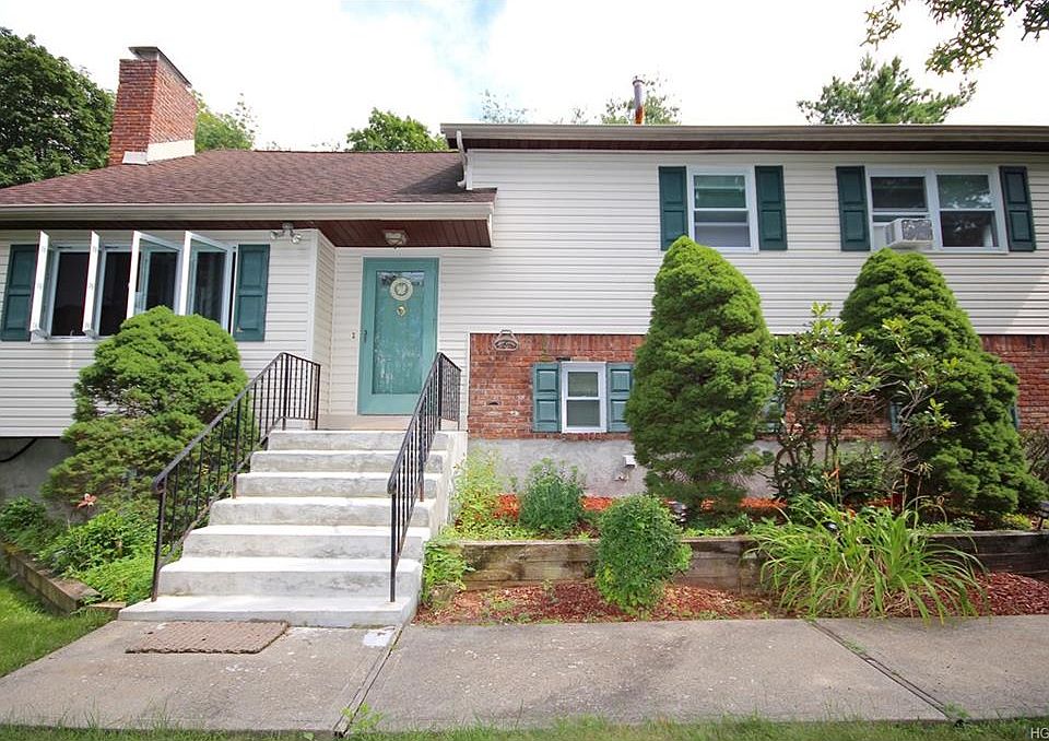 1st image of 7 Holland Ct