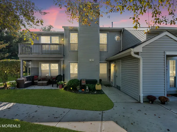 435 Hancock Pl, Morganville, NJ 07751