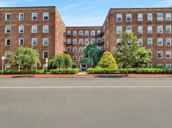 395 Broadway APT L3a, Cambridge, MA 02139