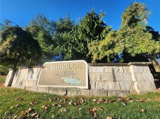 52 Cambridge St, New Castle, PA 16105