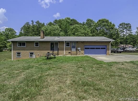 3rd image of 9008 Boyd Dr