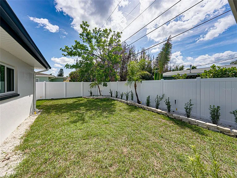 6709 Cardinal Dr S — Photo 55