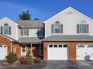 115 Pepperton Ct, Lititz, PA 17543