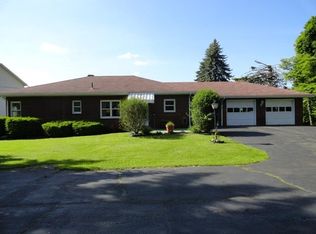 201 California Ave, Chester, WV 26034